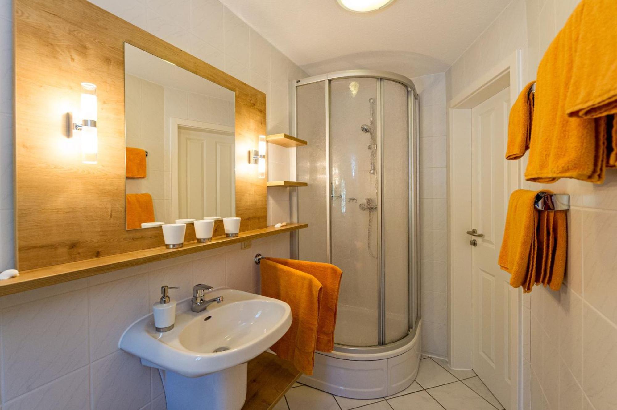 Selliner Ferienappartements Mit Balkon Und Seeblick Exteriör bild